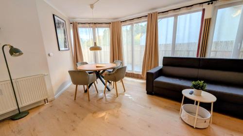 Dohma Apartment | CASA BENJI Dohma - geräumige FeWo - Familien - Parkplatz - Waschmaschine