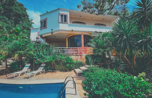 Xochitepec House | Casa Bonita in Santa Fe