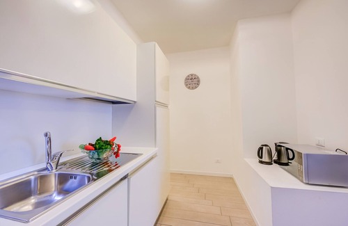 Gaino Apartment | Casa Bougainville Shared Pool & LakeView, Toscolano Maderno, Italy