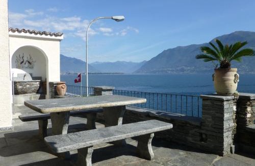 Porto Ronco Apartment | Casa Chatelain