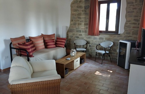 Pergola Apartment | Casa Collinetta, charming, newly renovated country house in the Marche