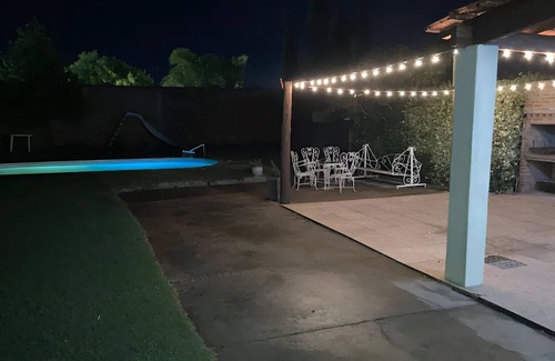 Mercedes House | Casa con piscina para 8 personas.