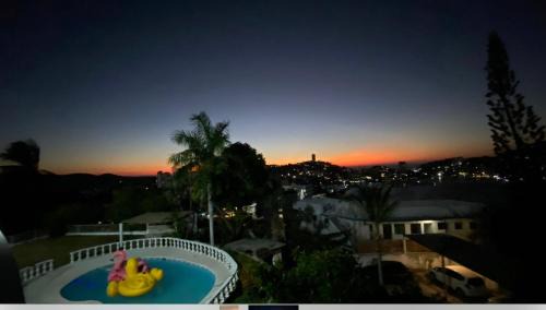 Caleta House | Casa con vista espectacular al mar con alberca