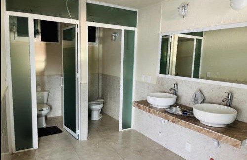 Caleta House | Casa con vista espectacular al mar con alberca