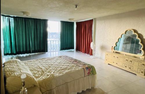 Caleta House | Casa con vista espectacular al mar con alberca