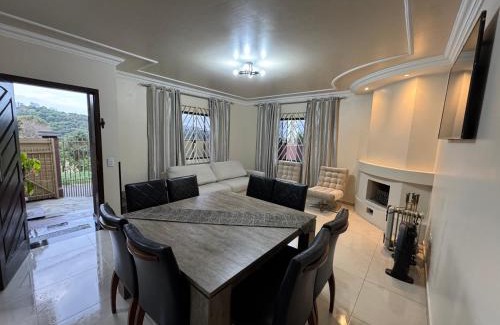 Nova Russia House | Casa Confortável e Climatizada, Perfeita para Todas as Estações