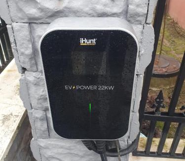 Pomi House | Casa cu fantana