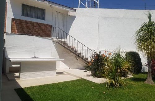 Cuernavaca House | Casa Cuernavaca con alberca en fraccionamiento