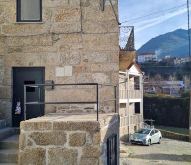 Loriga House | Casa da Cantareira