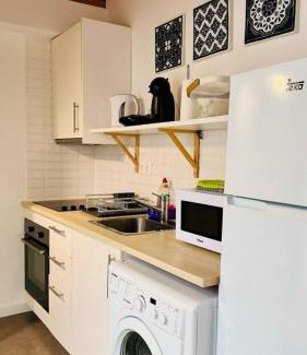 Biscoitos House | Casa da Gente by PontaNegraAzores