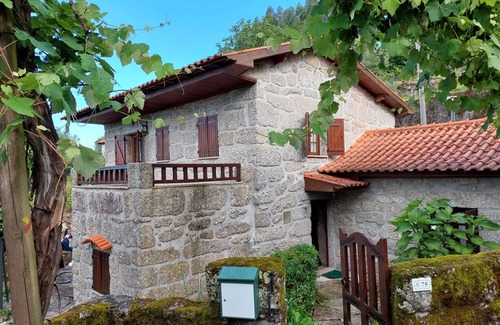 Guilhofrei House | Casa das Camélias (Quinta dos Novos Canastros)
