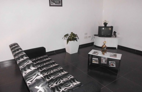 Refojos de Basto Apartment | Casa das Gazânias bed and breakfasts