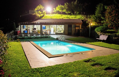 Guilhofrei Cottage | CASA das Leiras. Where silence speaks and calm inspires!