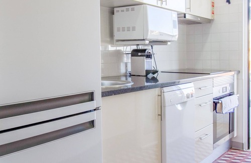 Vila Nova de Gaia House | Casa de Gaia, a view of the Douro River