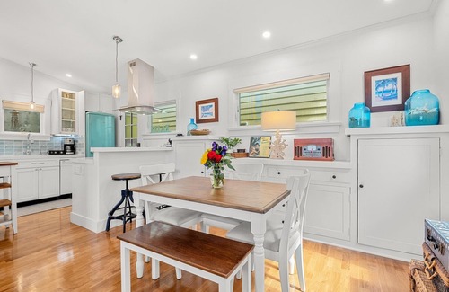 Village of La Jolla House | Casa de las Sirena | 1BR La Jolla Beach Cottage