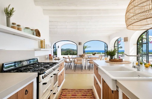 Calella de Palafrugell House | Casa del Mar: A Mediterranean Dream in Calella de Palafrugell