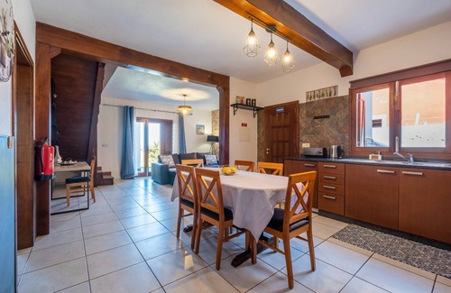 Arco de Sao Jorge Villa | Casa Del Mar II by GALMI