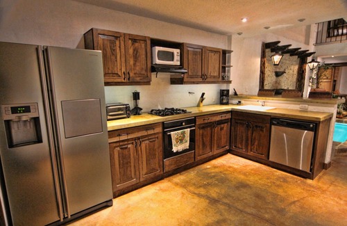 La Florida Apartment | Casa del Reloj CASCADA -Luxury, WaterFall Jacuzzi, Apartment Suite, 1130 sq Feet