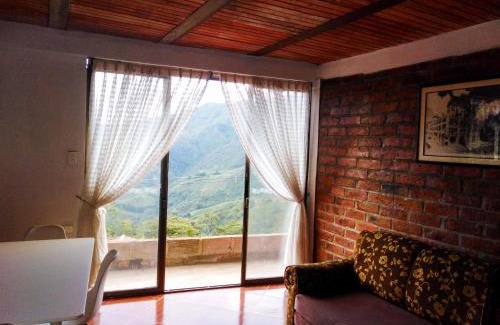 Santa Barbara Apartment | Casa Descanso en el Campo con Hermosa Vista a los Farallones