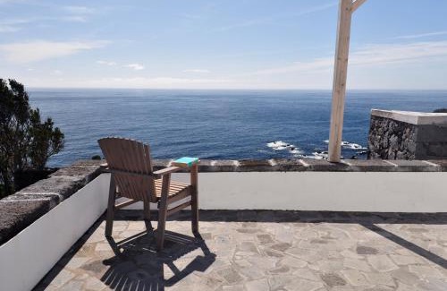 Calheta de Nesquim House | Casa do Baleeiro