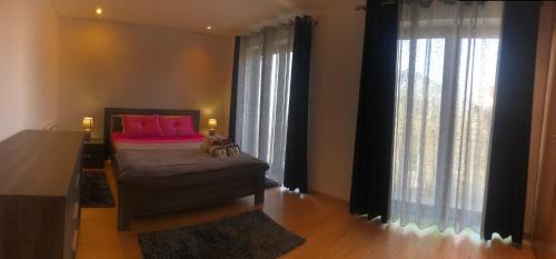 Pitoes das Junias House | Casa do Palheiro