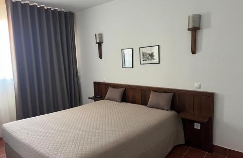 Pitoes das Junias House | Casa do Preto