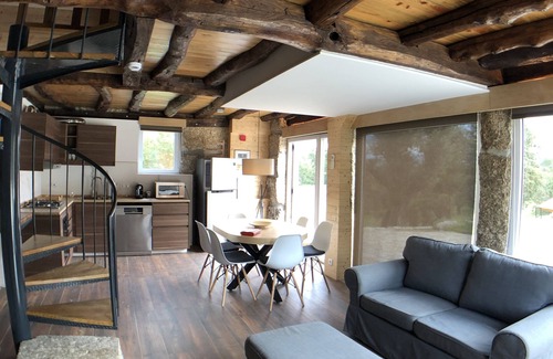 Casteloes House | Casa Espigueiro - Roof Houses