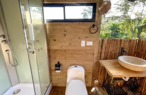 Utica Cabin | Casa en el Arbol