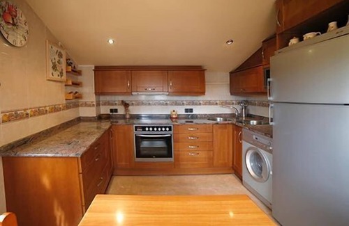 Graus Cottage | Casa Féliz rural duplex with private pool and barbecue