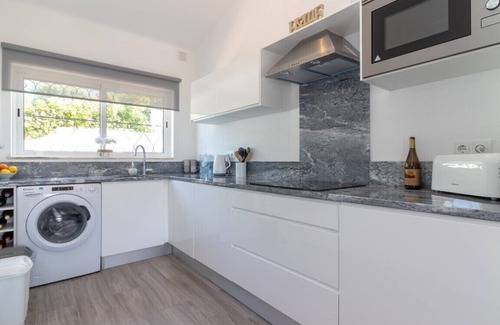 Vale de Covo House | Casa Ferrolho , walk to beach and Carvoeiro centre