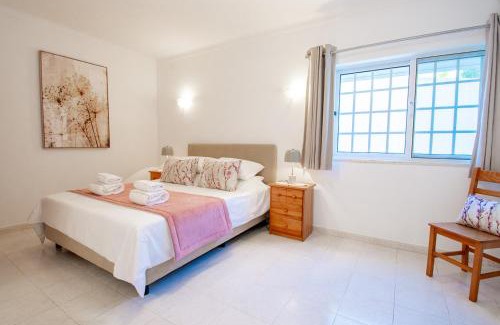 Mato Serrao Villa | Casa Filipa Lower Floor - Charming 3-Bedroom Villa with Heated Pool