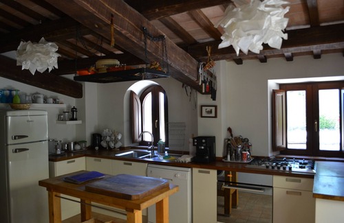 Comunanza House | Casa Flori Restored farmhouse with spectacular views of Sibillini Mountains