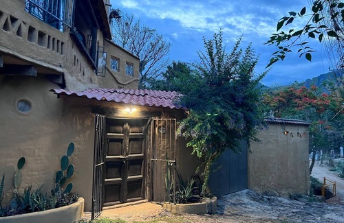 Santa Cecilia House | Casa Gaudi, Beautiful house with incredible views