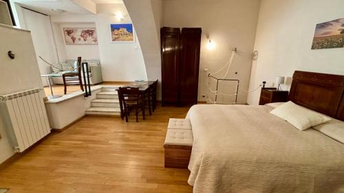 Canino House | Casa Gialla