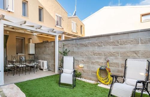 Sant'Antioco Apartment | Casa Helen