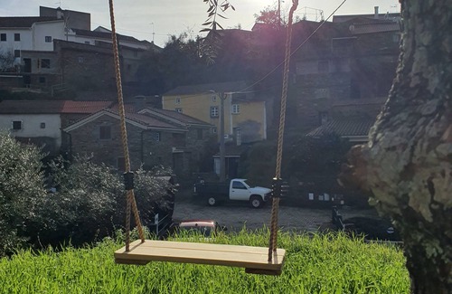 Proenca-a-Nova House | Casa Iris CunqueirosnIn the heart of Cunqueiros Schist Village
