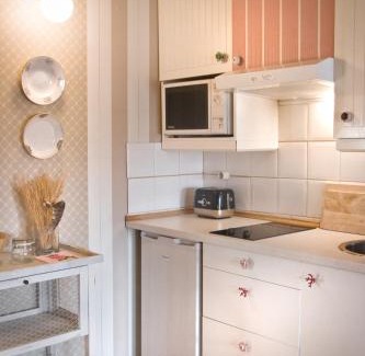 Navalsaz House | Casa Jardín