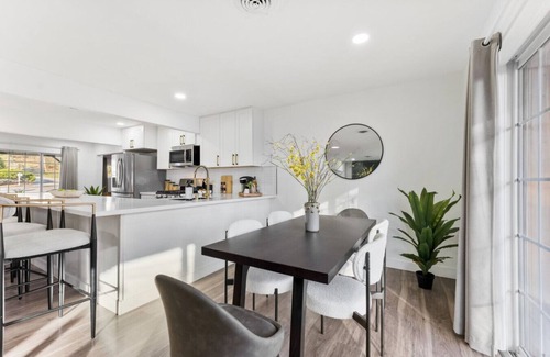 Mount Helix Apartment | Casa Kubanda - Office, Hot Tub, EV Charger