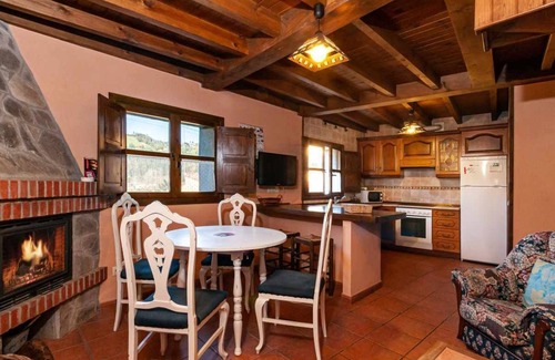 Puente Nuevo House | Casa La Fuente (Vibano)