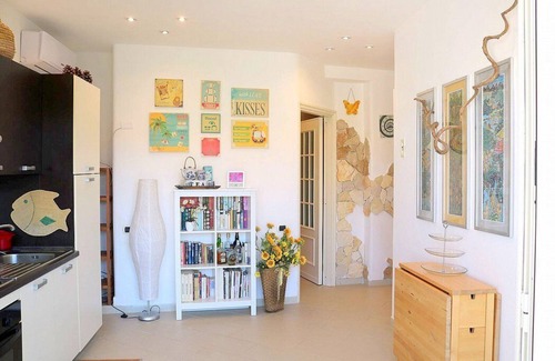 Agnone Bagni House | Casa Libezia: A welcoming apartment located right on the beach, with Free WI-FI.