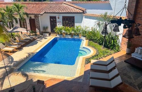 Quebrada Guadalejo Hotel | Casa Linaje Hotel Boutique by HMC -Cauca Viejo- Mayores de 10 años