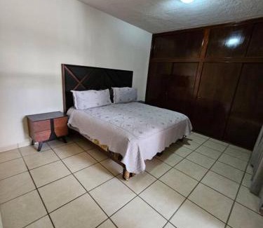 San Juan de los Lagos House | Casa los Mariachis centro