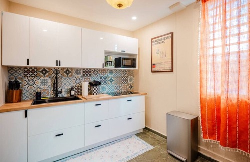 Hipodromo House | Casa Lotus「UNIT 2「Tembleque」