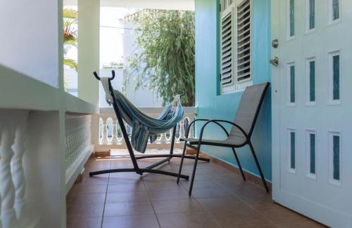 Islote House | Casa Lula Beach Retreat - Fenced backyard