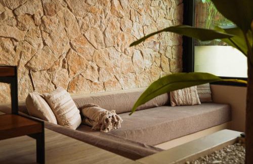 Roissy-en-Brie Villa | Casa Maleïwa