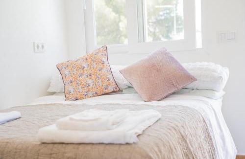 Costa Nova Apartment | Casa María Top Floor Studio Apartment with Swimming Pool