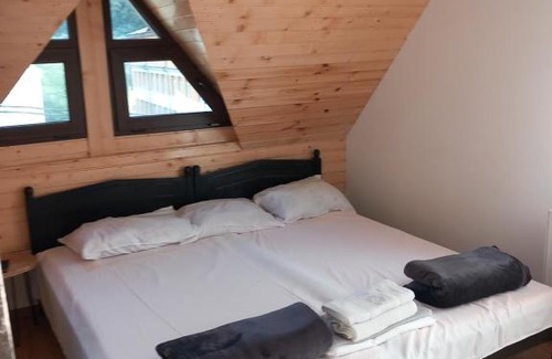 Gura Suhasului House | Casa Marga