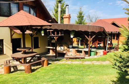 Voslabeni House | Casa Maria Izvorul Muresului