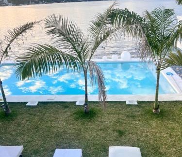 Tequesquitengo House | Casa Mediterránea, lujo y confort junto al lago