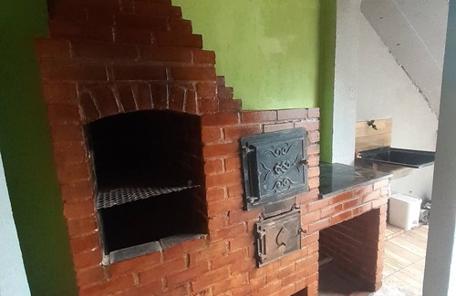 Rio das Ostras House | Casa Mobiliada, bem Arejada e em Ótima Localização!